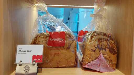 Breadlife - Green Pramuka Square Mall 6