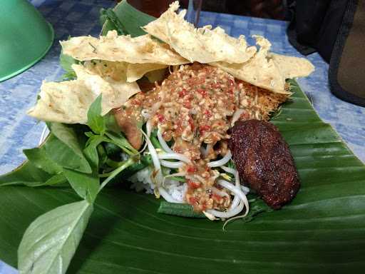 Nasi Pecel Khas Madiun Mas Peno 5