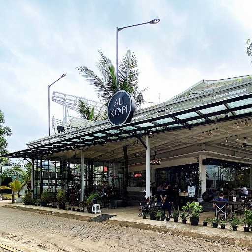 Ali Kopi Cafe & Roastery 7