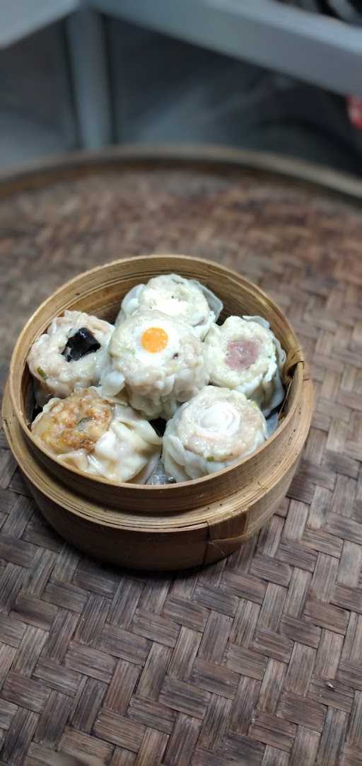 Adi Dimsum Bambu Larangan 5