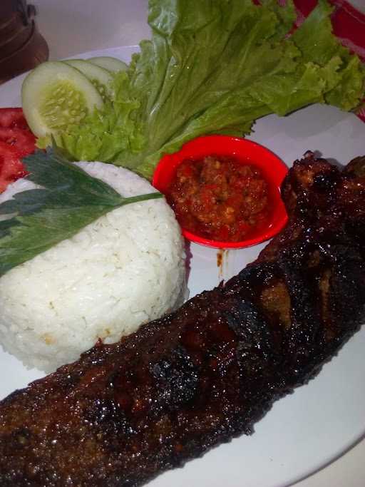 Ayam Bakar Mbah Surip 8