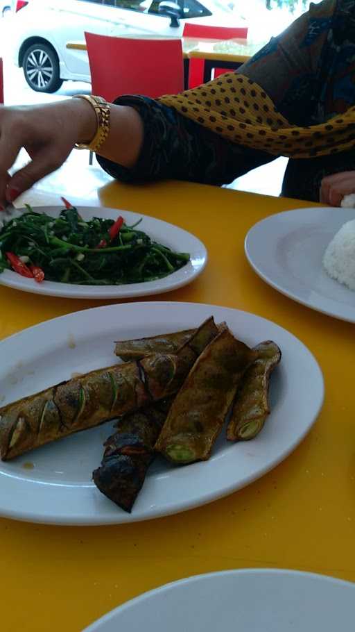 Ayam Goreng Kalasan Muara Karang 8