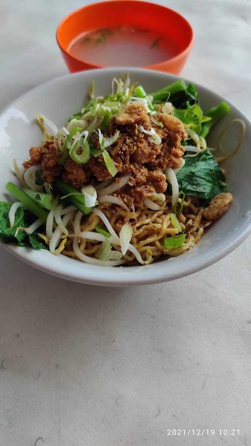 Bakmie Ayam Bangka Hendra 6