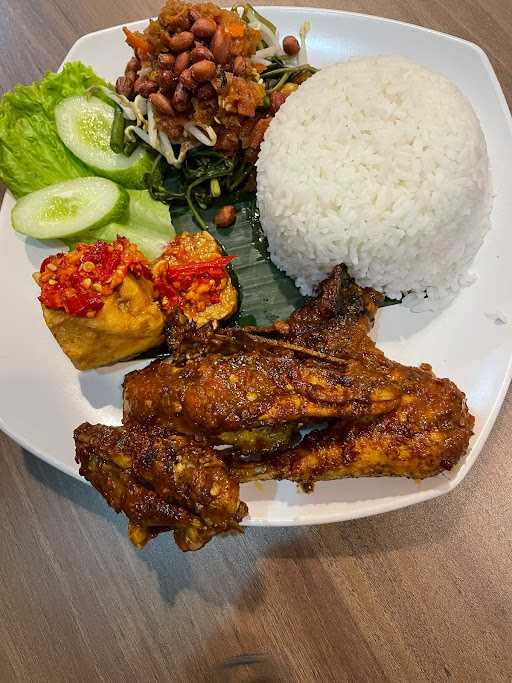 Resto Ayam Taliwang Mbok Lombok 6