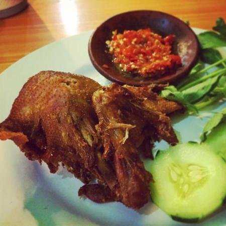 Bebek Goreng Lestari 7