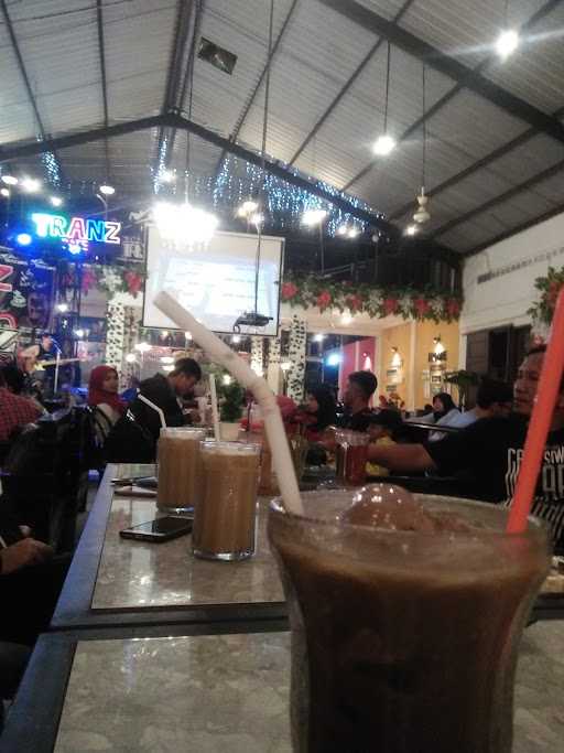 Warkop & Kuliner Tranzcafe 7