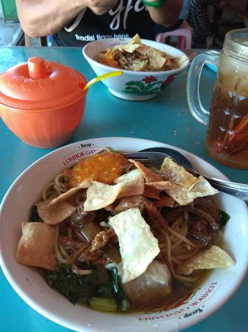 Bakso & Mie Ayam Tiga Putra 2