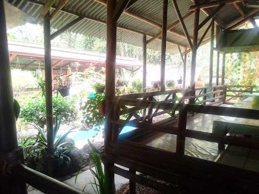 Lesehan Saung Jc 10