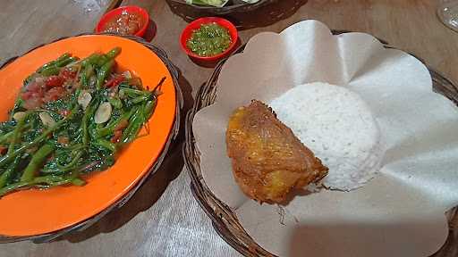 Ayam Goreng 5 Sambal 5