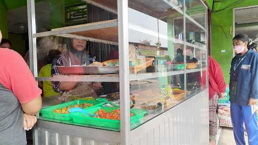 Rumah Makan Sunda 10