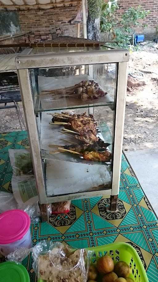 Sate Ayam Dan Sop Ruhyat 7