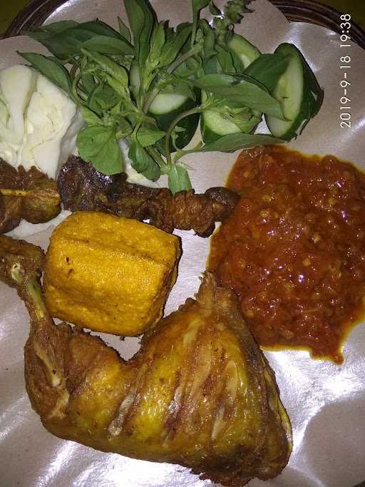 Warung Pecel Lele & Ayam Luthfy 94 3