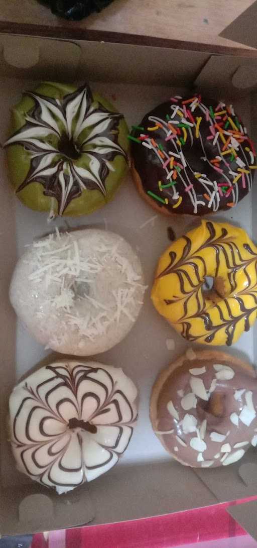 Ai.Co Donuts 4