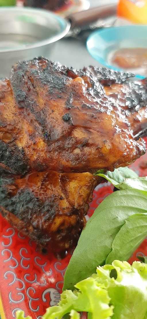 Ayam Goreng Ayam Bakar 10