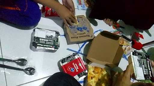 Domino'S Pizza 2