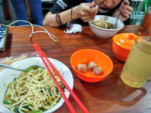 Bakso Simpang Tugu 7