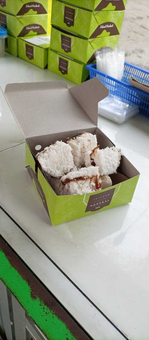 Kue Dongkal Awug Akang 1