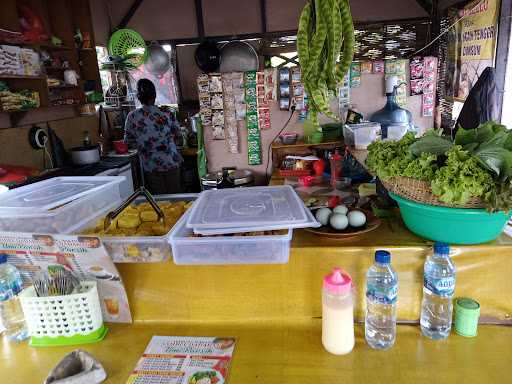 Warung Makan Sambal Dadakan Umi Parsih 9