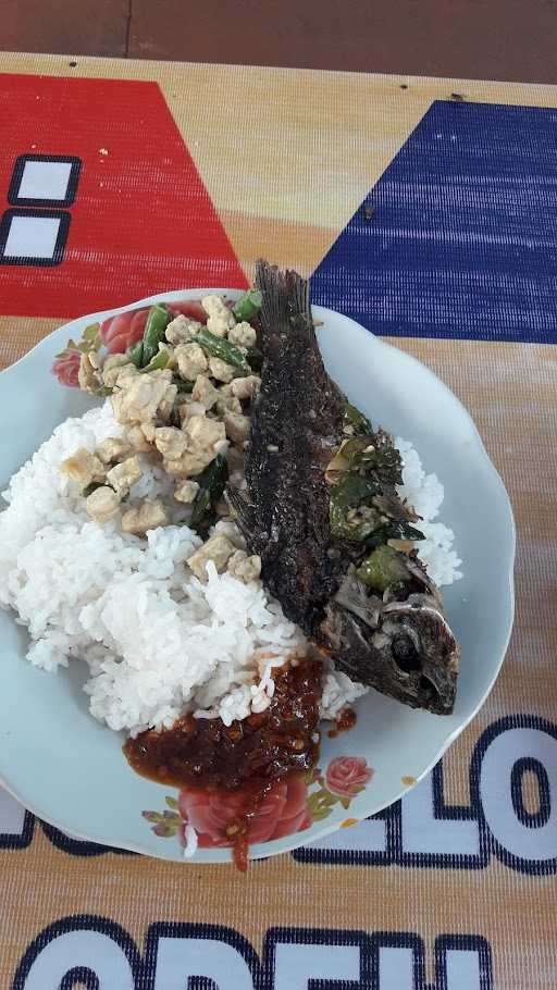 Warung Nasi Kirana 3