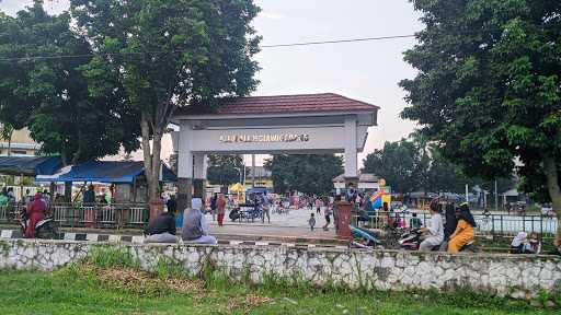 Alun-Alun Ciawigebang 2