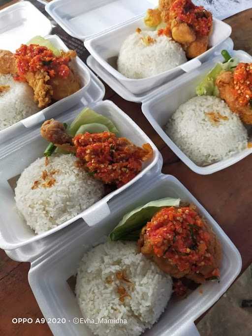 Ayam Geprek Delisius 3