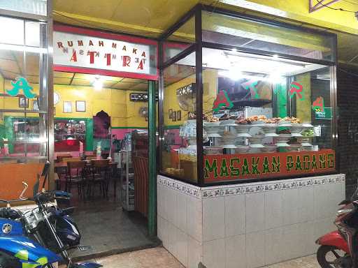 Rumah Makan Atira Masakan Padang 5