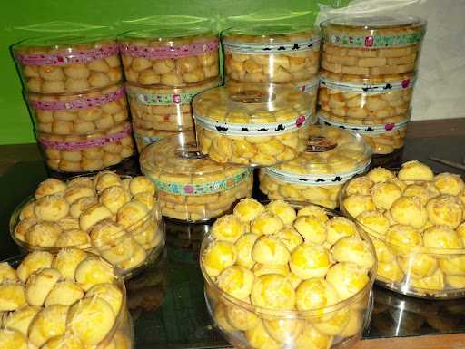 Dapur Kue Ibu Ipong 5