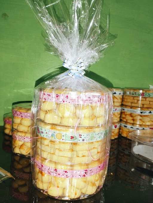 Dapur Kue Ibu Ipong 4