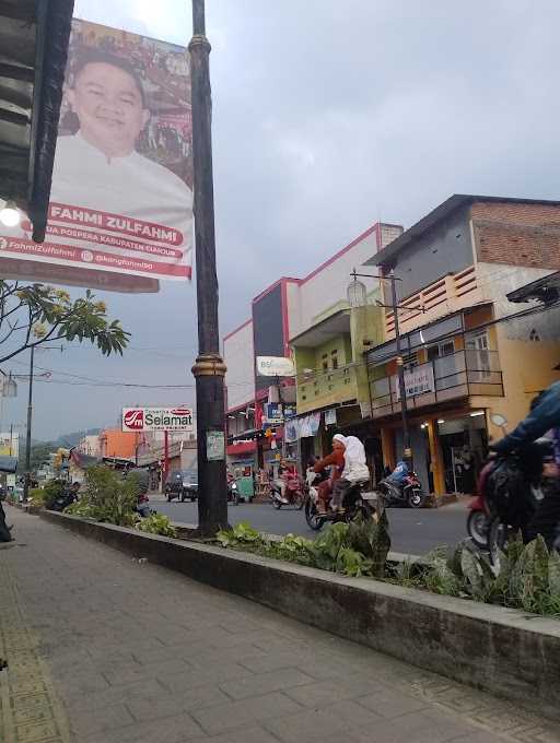 Martabak Bangka Royal 3