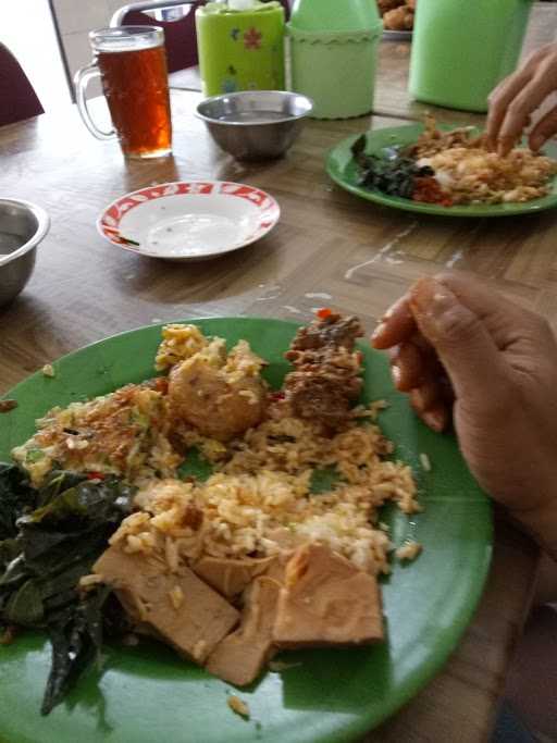 Rumah Makan Sinar Pagi 10