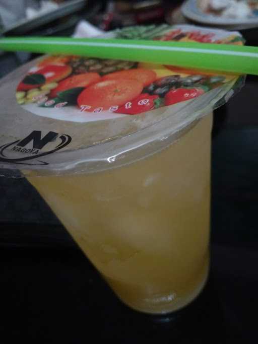 Sop Buah Istimewa & Aneka Juice 1