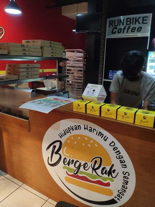 Bergerak Burger 7