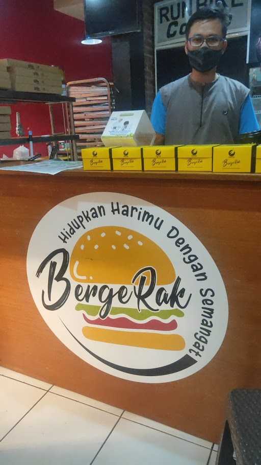 Bergerak Burger 8