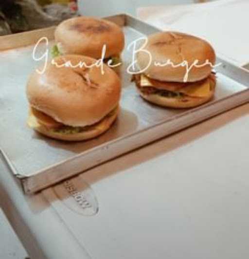 Grande Burger 1