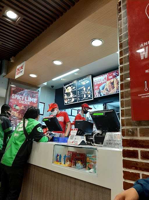 KFC - Gateway Ahmad Yani Bandung 10