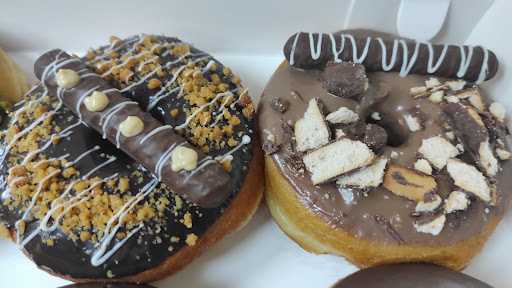 Donat Madu Cihanjuang Ahmad Yani 9