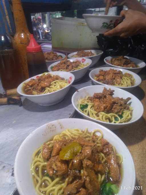 Mie Ayam Bakso Mbah Ali 1