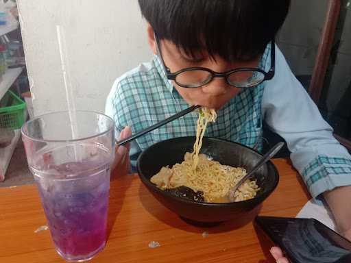 Mie Pelajar 1