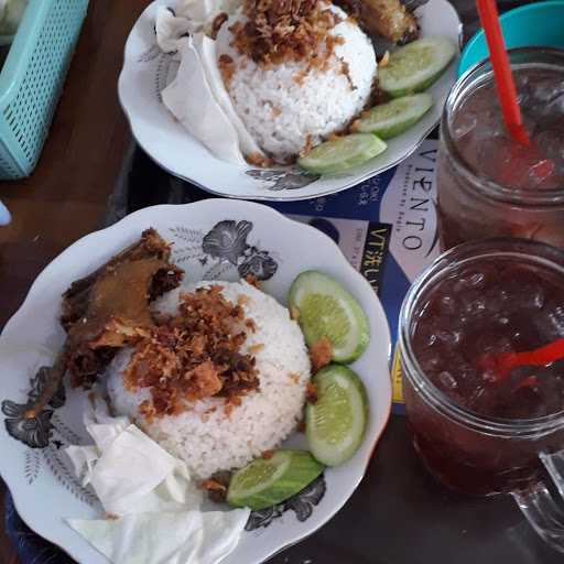 Nasi Bebek Gulai Nu Madrid 6