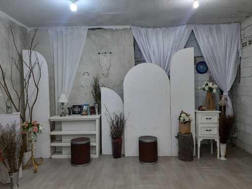 Garis Studio And Cafe 7