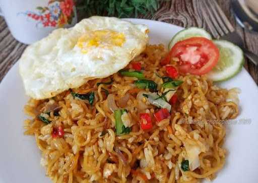 Nasi Goreng Mas E'Mbul 4