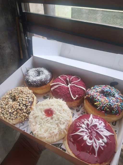 Dc Donuts Cilangkap Tapos 4