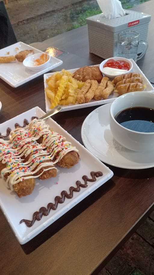 Kage Coffee & Eatery 5