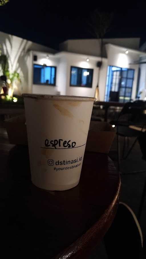 Destinasi Coffee & Eatery 2