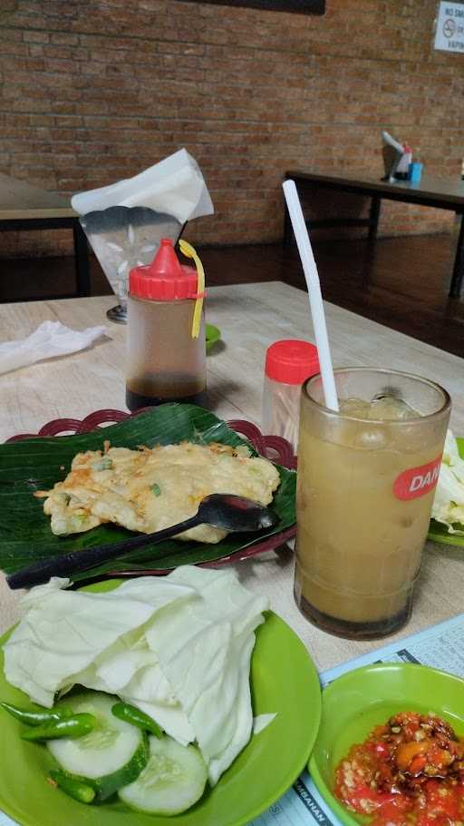 Bebek Goreng H. Slamet, Pakansari Cibinong 9