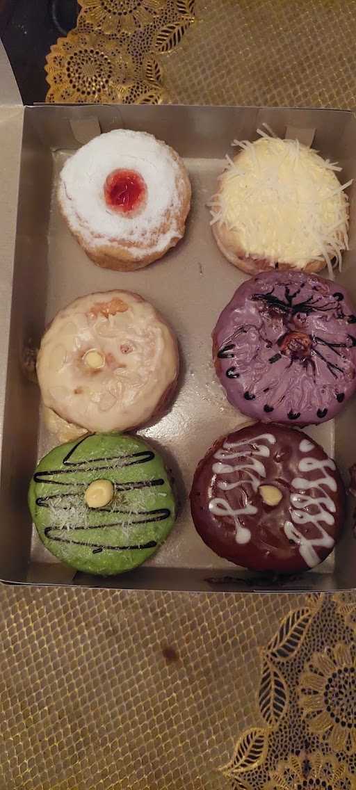 Donat Raja 5