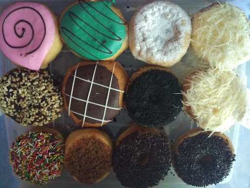 Donat Raja 4