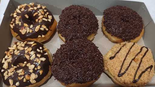 Dunnqueen Donuts 3