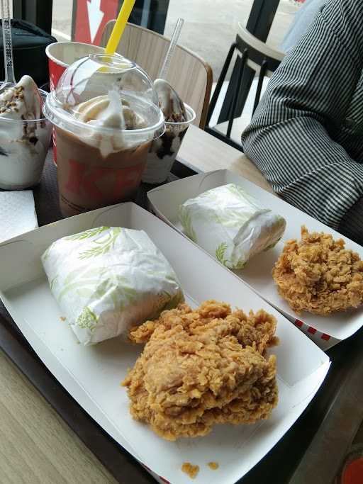 KFC - Mayor Oking Cibinong 6