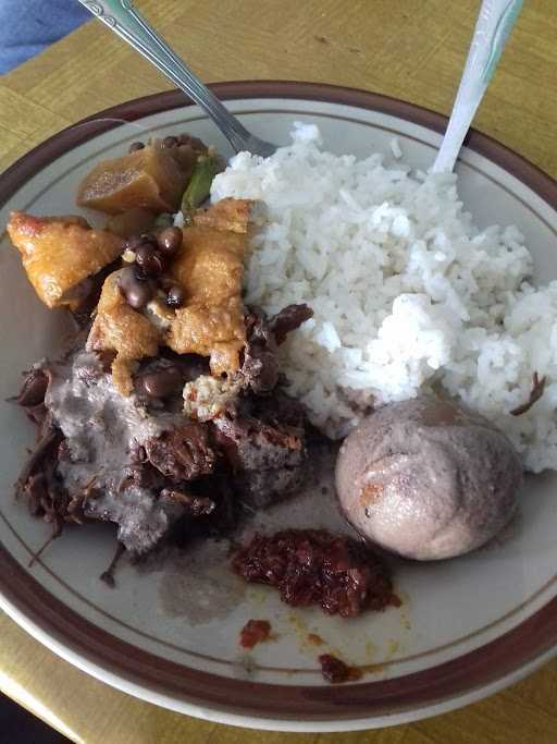 Lesehan Gudeg Jogja Lmc97 1